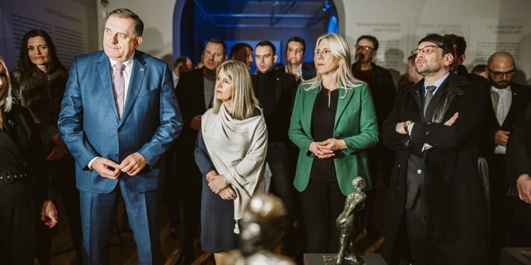 pas-shqiperise,-ja-ku-po-futen-tjeter-tentakulat-izraelite-ne-ballkan