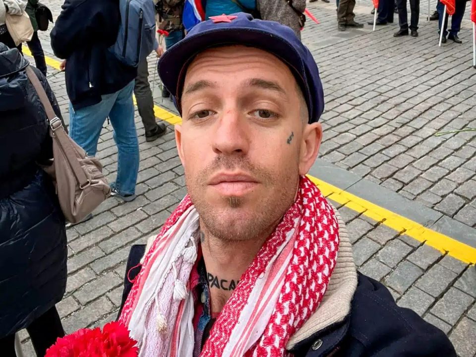 mbi-100-figura-publike-i-bejne-thirrje-spanjes-te-bllokoje-ekstradimin-e-aktivistit-amerikan-propalestinez