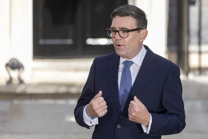 kryeministri-britanik:-referendumi-per-bashkimin-e-irlandes-eshte-“jashte-diskutimit”