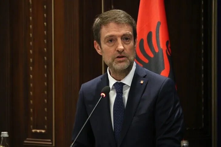 kryediplomati-shqiptar:-vdekja-e-mlladiqit-nuk-e-fshin-fajin-dhe-as-nuk-mund-ta-rishkruaje-historine