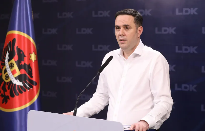 “6-deputete-te-ldk-nuk-e-mbeshtesin-sejdiun-per-president”,-abdixhiku:-kosova-rrezikon-te-dergohet-ne-zgjedhje-te-jashtezakonshme
