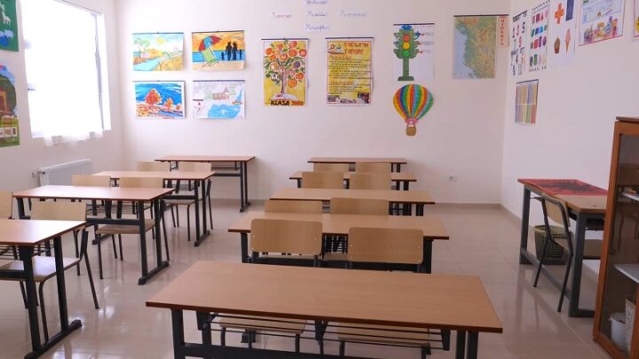 viti-i-ri-shkollor-nis-sot-ne-kosove,-mijera-nxenes-rikthehen-ne-banka-–