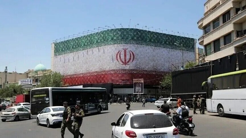 mediat-iraniane:-irani-kunderpergjigjet-me-sulme-ndaj-pozicioneve-amerikane