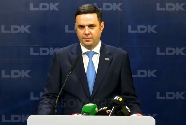 “keqardhje,-por-jo-dorezim”,-abdixhiku-“godet”-6-deputetet:-zgjedhjet-e-reja-s’kane-qene-agjende-e-ldk-se