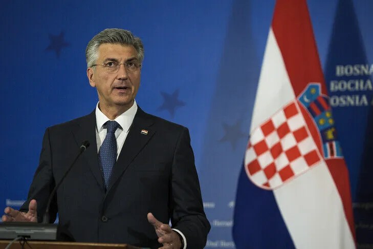 plenkoviq:-glorifikimi-i-mlladiqit-moralisht-i-papranueshem,-serbia-nuk-do-t’i-bashkohet-evropes-ne-kete-menyre