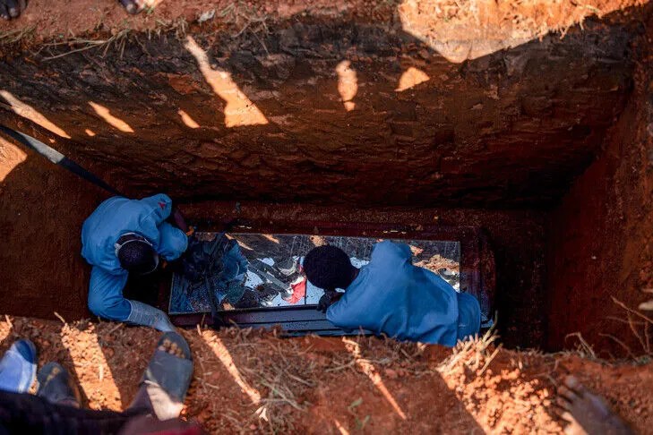 organizata-afrikane-e-shendetit-thote-se-ebola-ne-rd-te-kongos-mbetet-jashtezakonisht-serioze