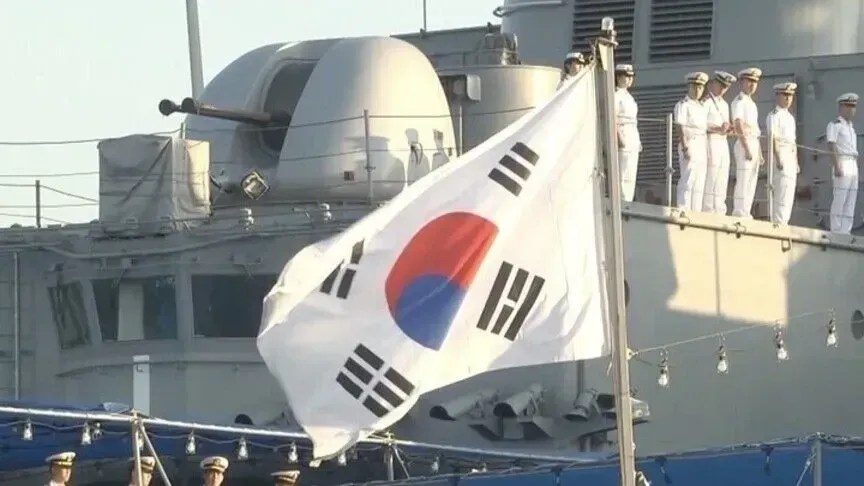 koreja-e-jugut-po-pergatitet-per-dislokim-ne-ngushticen-e-hormuzit