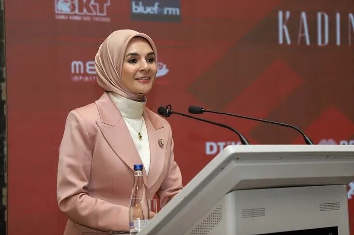 grate-sipermarrese-te-ballkanit-mblidhen-ne-shkup,-merr-pjese-ministrja-turke-e-familjes-dhe-sherbimeve-sociale