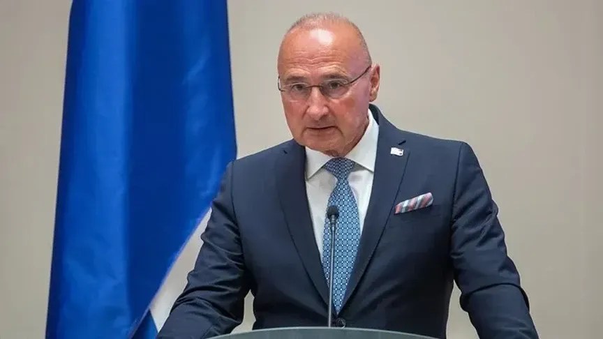 kroacia-ben-thirrje-per-ndermarrjen-e-hapave-kunder-perkujtimit-dhe-glorifikimit-te-mlladiqit