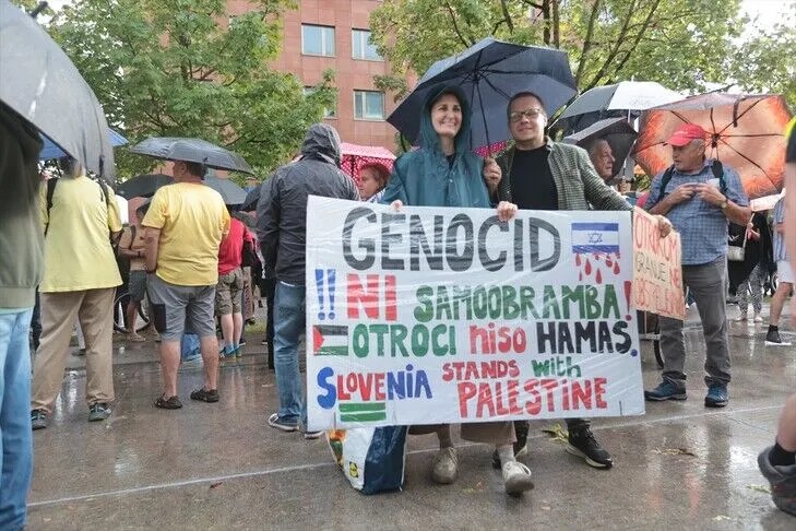proteste-ne-lubjane-kunder-hapjes-se-ambasades-izraelite,-propozohet-riemertimi-i-rruges-ne-“rruga-e-palestines”