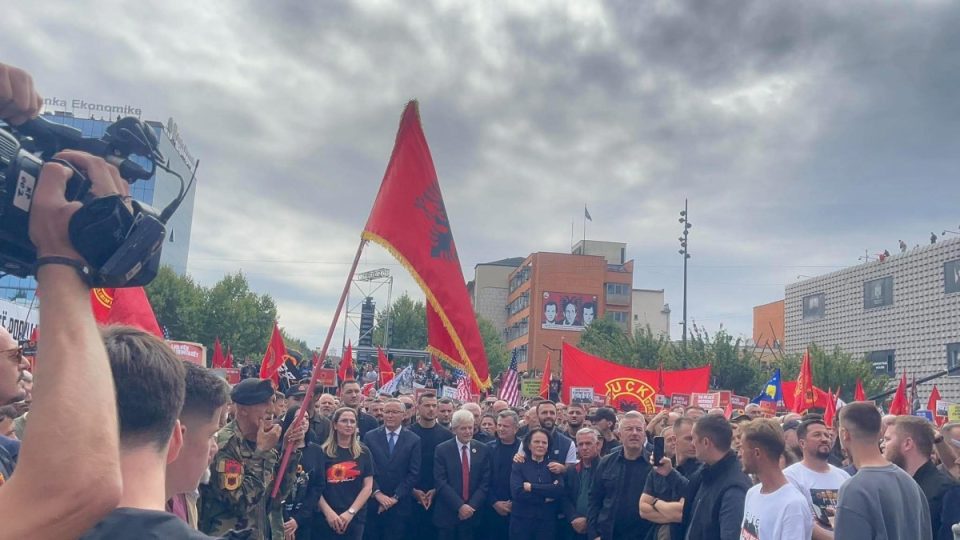 mediat-boterore-raportojne-per-“marshin-per-liri”:-mijera-njerez-moren-pjese