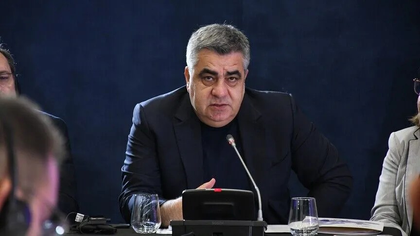 ministri-gonxhja:-shqiperia,-greqia-dhe-maqedonia-e-veriut-kane-vizion-te-perbashket-per-prespen-ne-unesco