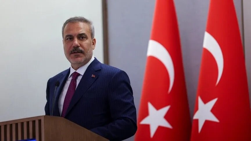 kryediplomati-turk-ben-thirrje-per-rikthim-te-“status-quo”-se-se-paraluftes-ne-ngushticen-e-hormuzit
