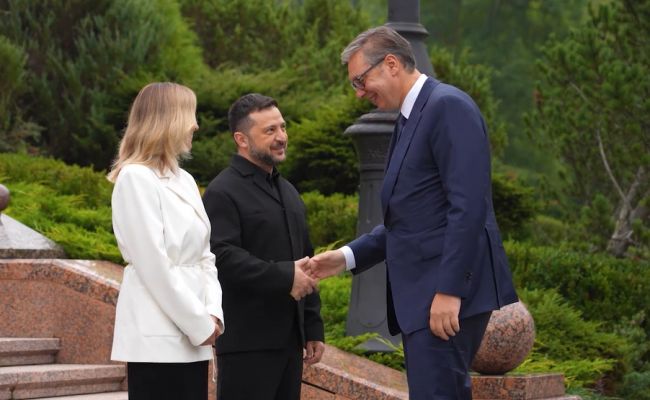 zelensky-pret-vucicin-ne-ukraine:-diskutuam-per-integrimin-evropian-te-2-vendeve-dhe-situaten-me-sulmet-ruse