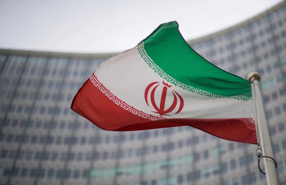 irani-kerkon-heqjen-e-sanksioneve-amerikane-dhe-lirimin-e-aseteve-te-ngrira