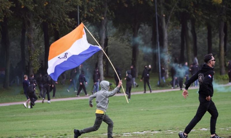 holande,-perleshje-midis-policise-dhe-protestuesve-te-ekstremit-te-djathte-ne-hage