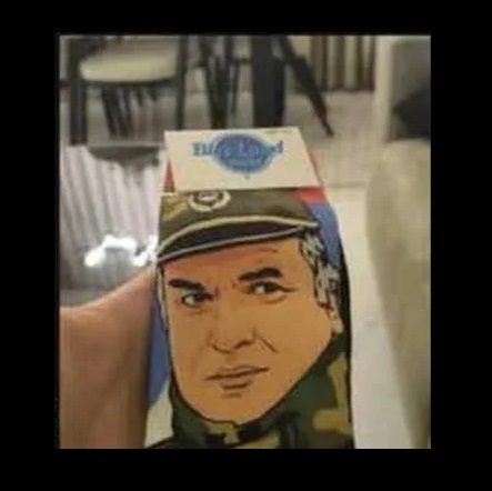 kostoja-e-nje-pakujdesie:-corape-me-imazhin-e-mlladicit,-nga-turqia-ne-serbi(!)