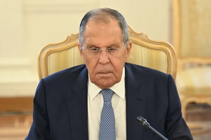 rusia:-mediat-perendimore-po-luajne-“karten-e-informacionit”-kunder-rusise