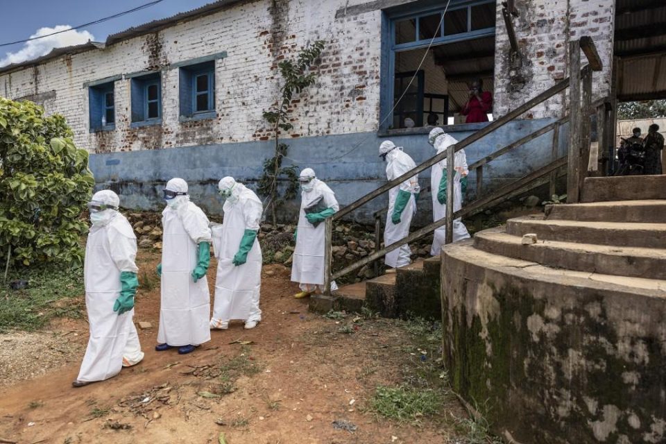 be-ja-dergon-eksperte-ne-kongon-e-prekur-nga-ebola,-nis-edhe-prova-me-vaksinen-ervebo-–