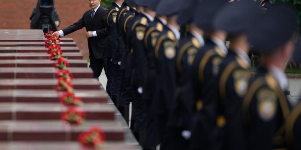 cfare-po-pergatit-rusia?