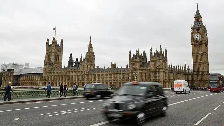 bankave-britanike-u-kerkohet-te-ndalojne-financimin-e-vendbanimeve-izraelite