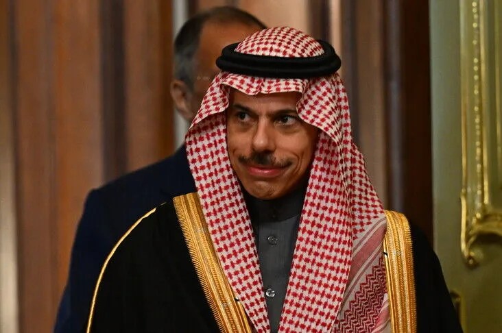 ministri-i-jashtem-i-arabise-saudite-mberrin-ne-washington-per-vizite-zyrtare