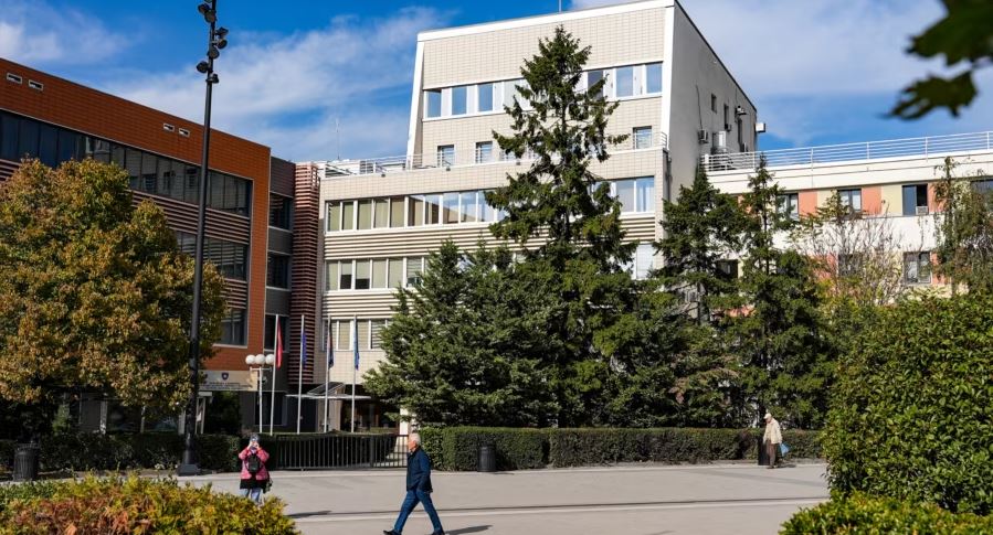 partite-ne-kosove-ende-pa-marreveshje-per-presidentin-e-ri,-ndersa-afati-po-shkon-drejt-fundit