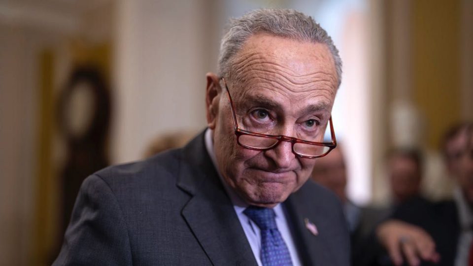 schumer-kritikon-trumpin-per-luften-e-zgjatur-me-iranin