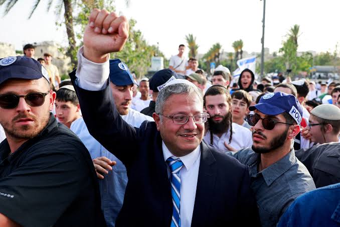 ministri-izraelit-i-sigurise,-ben-gvir-bastis-xhamine-“ibrahimi”-ne-hebron-se-bashku-me-qindra-okupues