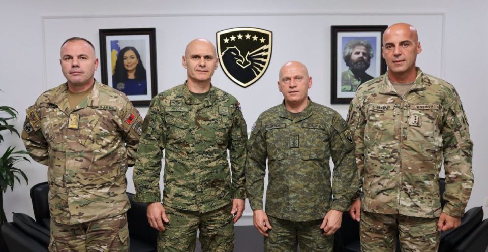 jashari-takohet-me-komandantet-e-forcave-speciale-te-shqiperise-dhe-kroacise-–