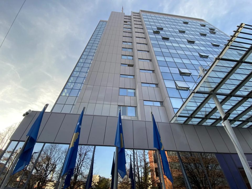 qeveria-miraton-nje-varg-vendimesh,-102-milione-euro-shtese-per-buxhetin-e-vitit-2026-–