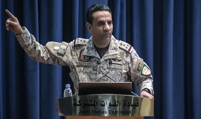 koalicioni-i-udhehequr-nga-arabia-saudite-zotohet-te-luftoje-huthit-ne-jemen