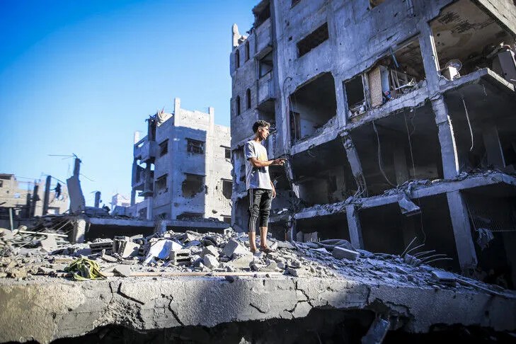 agjencia-palestineze-e-statistikave:-ne-gjenocidin-izraelit-jane-demtuar-82-per-qind-e-ndertesave-ne-gaza